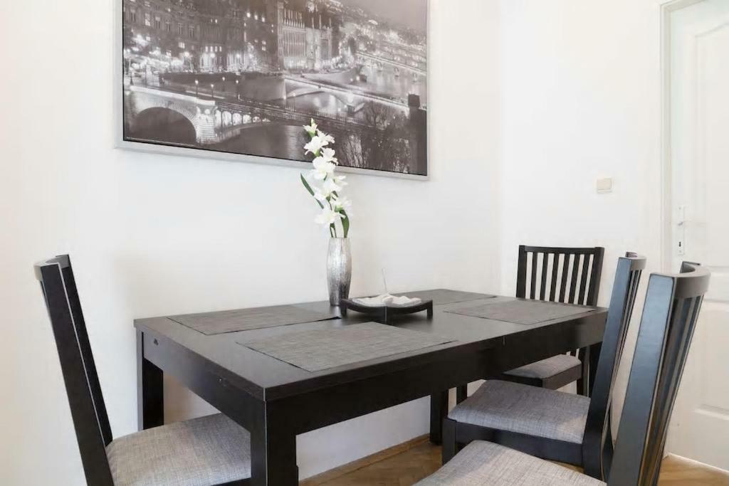 Citylife Residence บราติสลาวา ภายนอก รูปภาพ